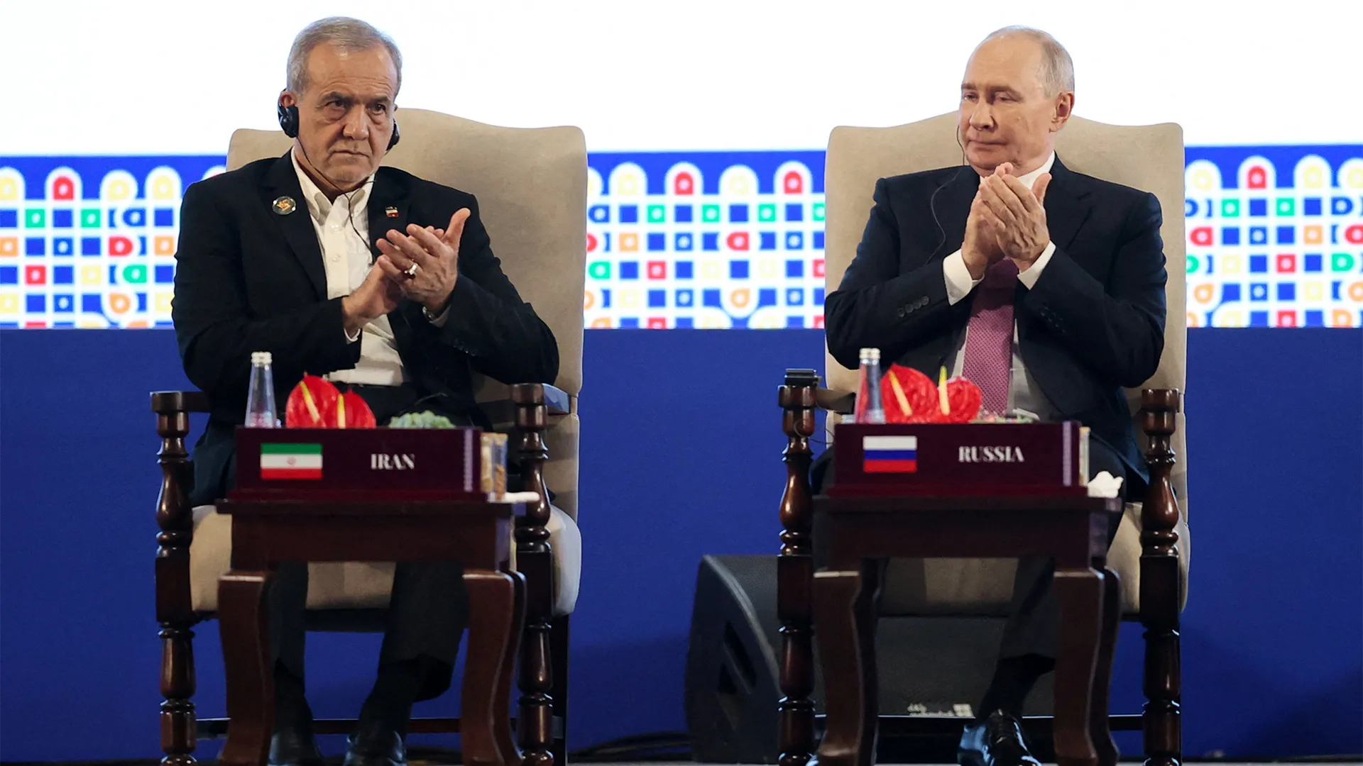 Путин и Пезешкиан критикуют доминирование США в преддверии саммита БРИКС