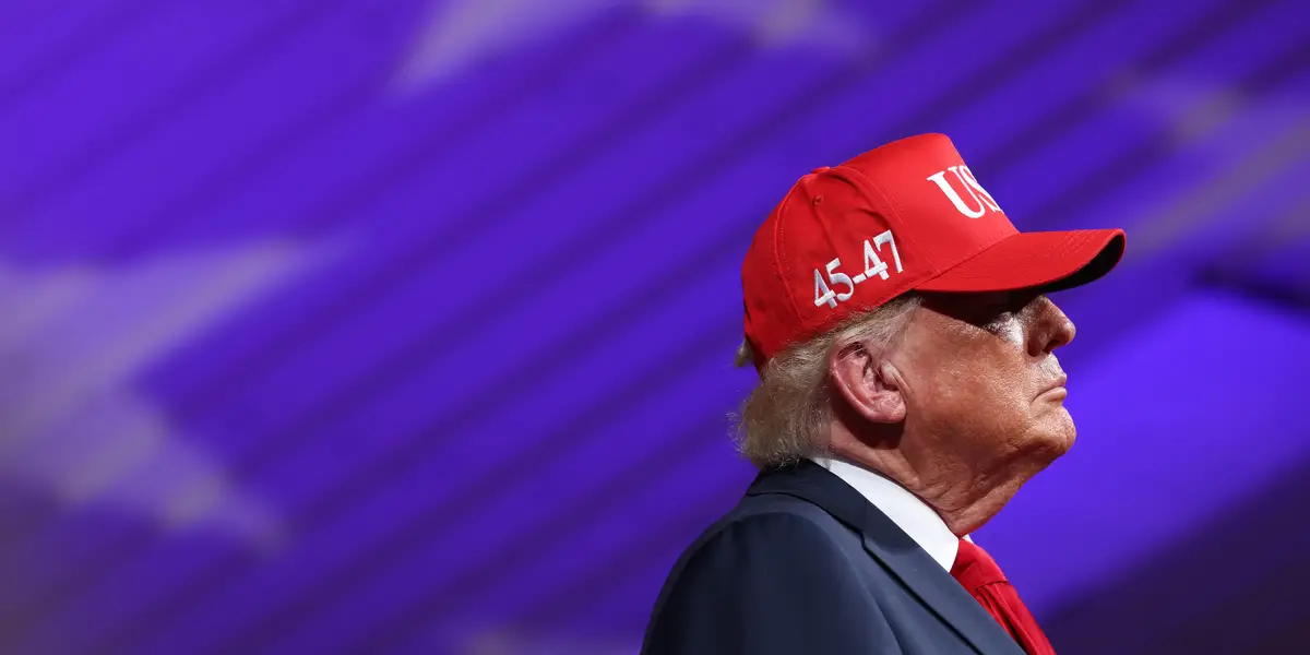 Трамп объявил о создании нового «искусственного интеллекта отряда», но заявил, что не намерен его «душить»