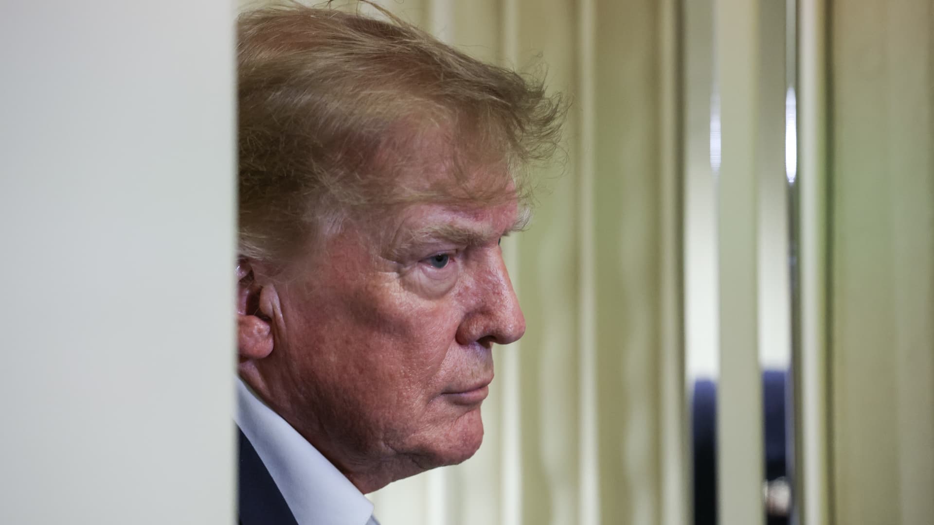 Трамп призвал Украину прекратить удары по российским нефтеперерабатывающим заводам на фоне рекордных цен на дизель в США