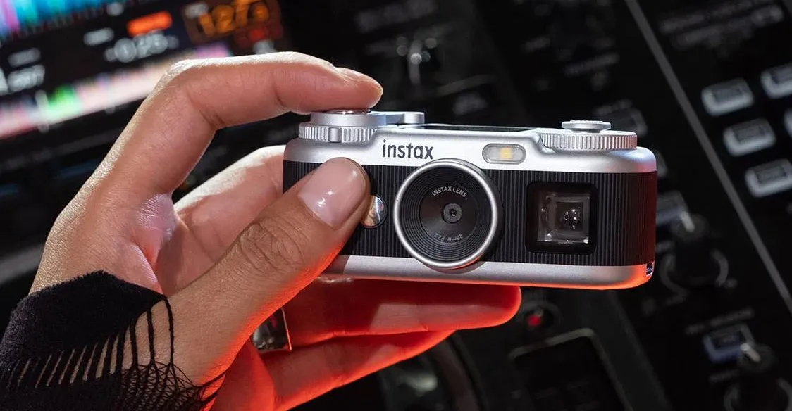 Fujifilm Instax Pal 2 — крошечная цифровая камера, которая может не разочаровать