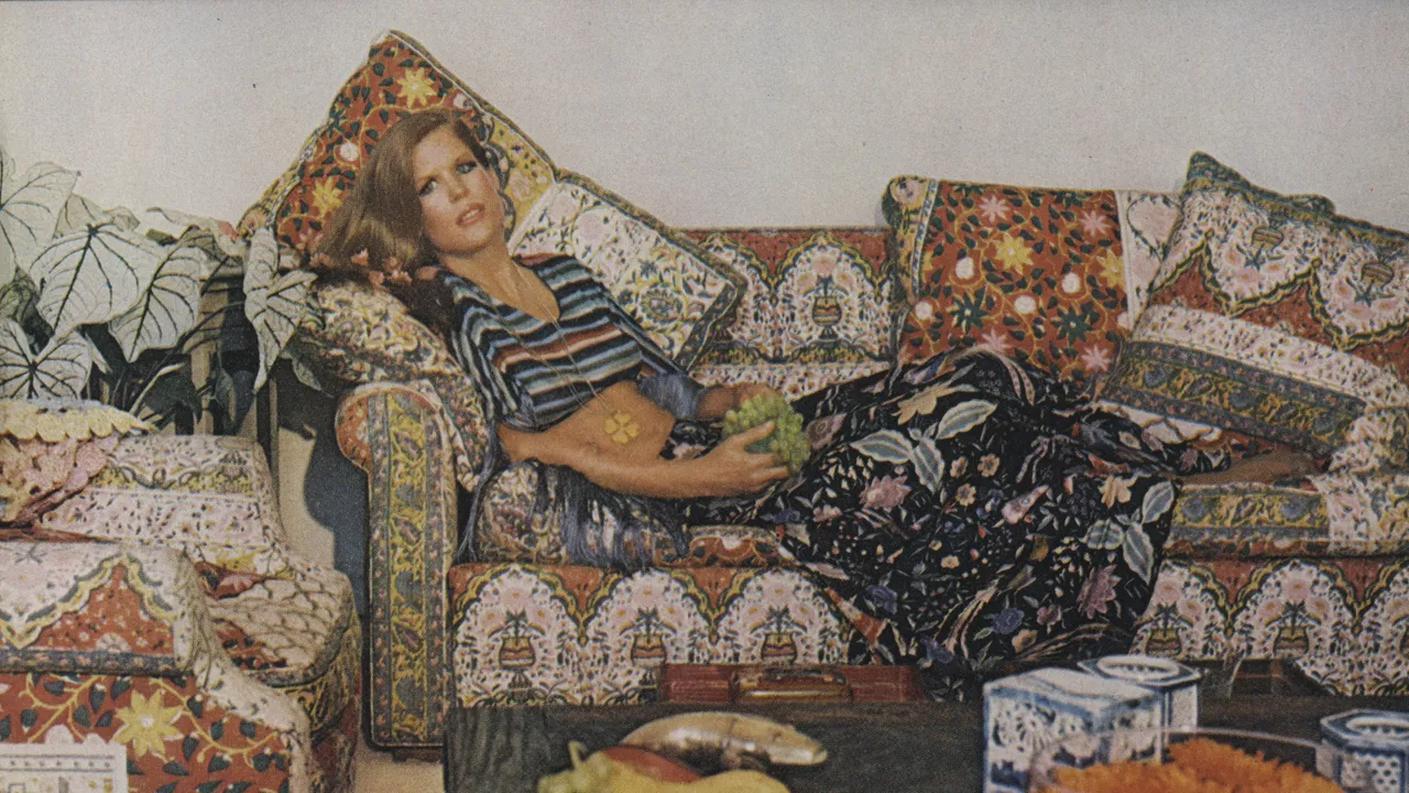 Взгляните на материал Vogue 1972 года, который вдохновил Анну Суи на создание коллекции весна-лето 2027
